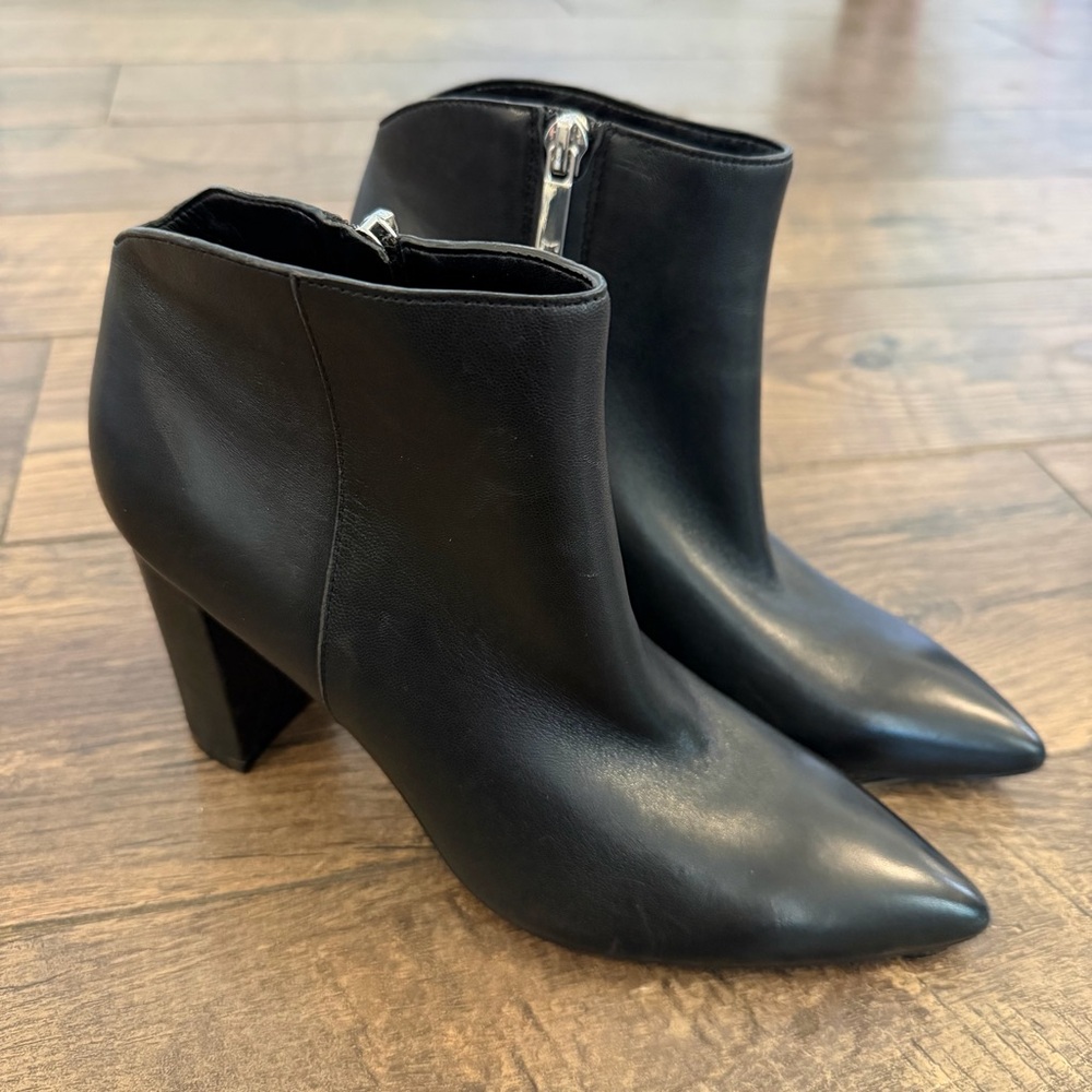 Marc Fisher Gaylen Black Bootie Womens‎ Size 6